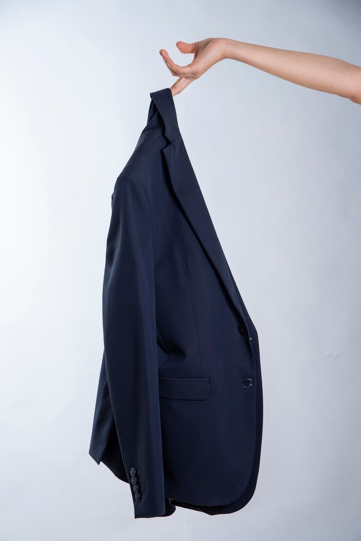 still-life-say-no-fast-fashion_23-2149669578 چوب لباسی مخصوص کت و شلوار